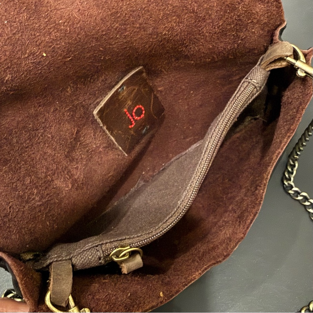 Handcrafted JO Dark Brown Leather with Brass-Wrapped Clasp Clutch/Crossbody Bag - Picture 12 of 15